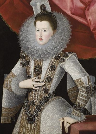 Margaret of Austria wearing El Estanque